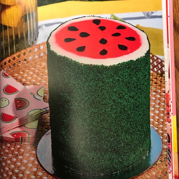 The Power of Sprinkles A CAKE BOOK - Picture 13 of 15